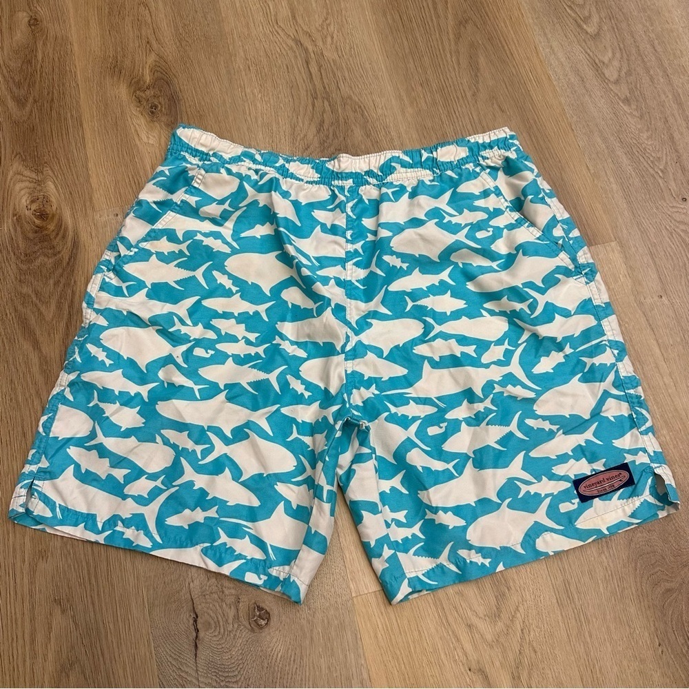 Men’s Vineyard Vines Turquoise and White Patterned Shorts